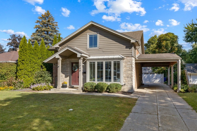 Welcome to this stunning, move-in ready home located in the - Beach Home for sale in Wilmette, Illinois on Beachhouse.com