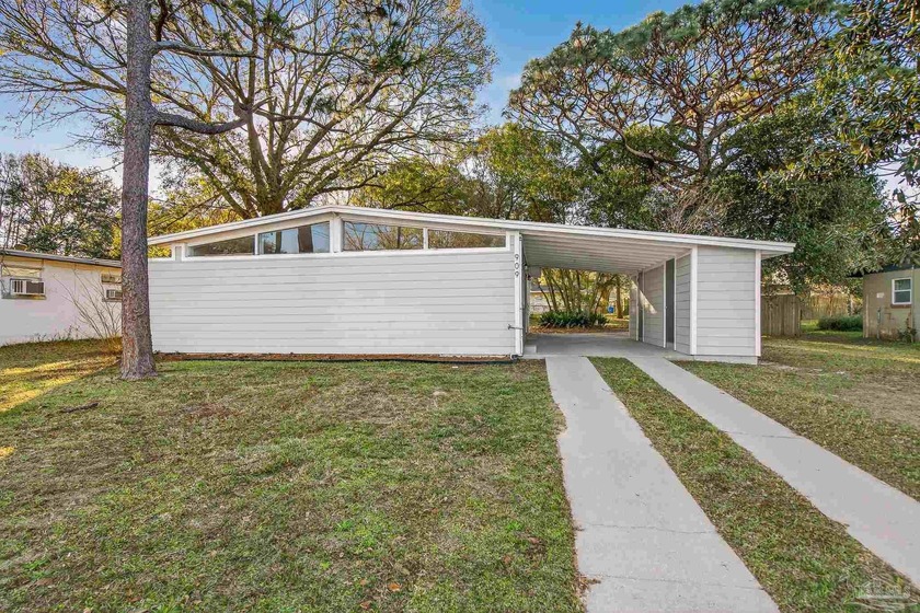 Welcome to this stunning 3-bedroom, 1.5-bathroom home located in - Beach Home for sale in Pensacola, Florida on Beachhouse.com