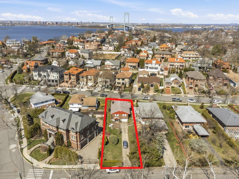 Exceptional opportunity in the heart of Malba, one of Queens' - Beach Home for sale in Malba, New York on Beachhouse.com