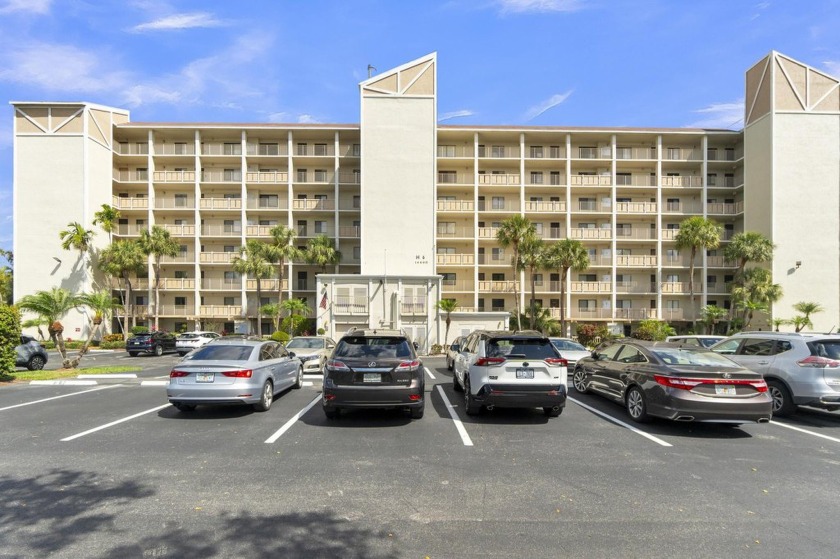 Largest unit in the community. Section 1 is a prime section to - Beach Condo for sale in Delray Beach, Florida on Beachhouse.com