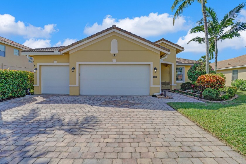 ''Spring'' into action and don't miss this opportunity to own - Beach Home for sale in West Palm Beach, Florida on Beachhouse.com