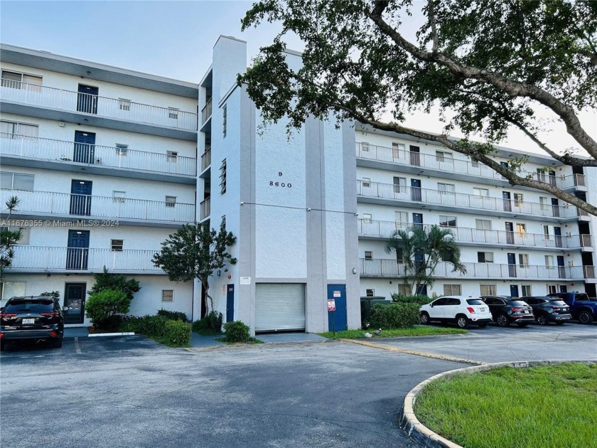 Charming 1-Bedroom Condo with Stunning Lake Views in a Gated - Beach Condo for sale in Miramar, Florida on Beachhouse.com