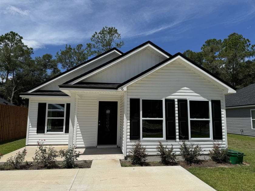 Ready to move in new construction home built by S & P - Beach Home for sale in Crawfordville, Florida on Beachhouse.com