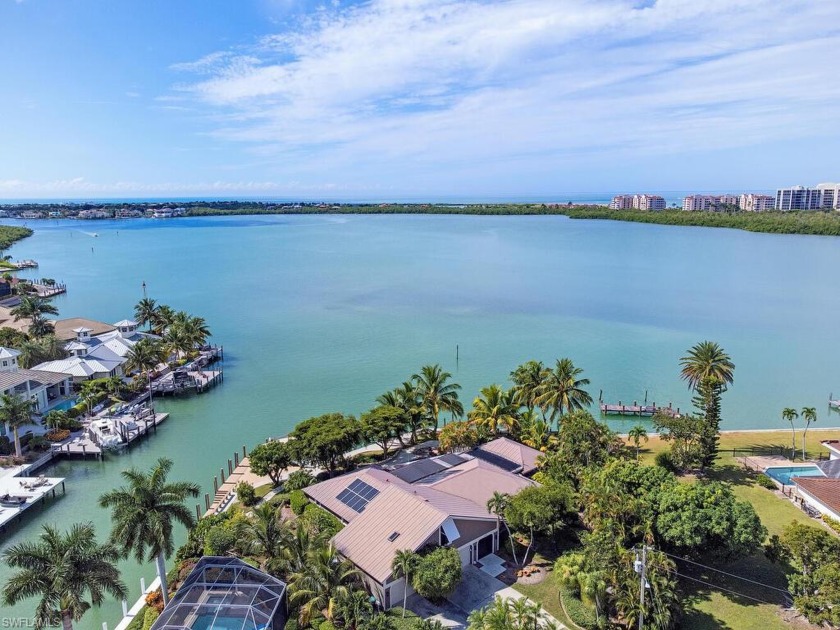 206' of water frontage, only minutes to the gulf. A 64' and a - Beach Home for sale in Marco Island, Florida on Beachhouse.com