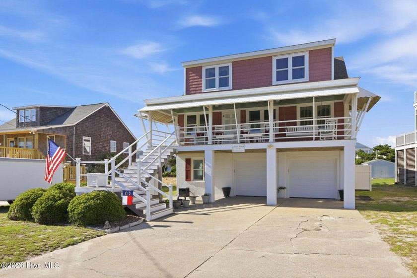 Renovated, classic Atlantic Beach Cottage on a deep second row - Beach Home for sale in Atlantic Beach, North Carolina on Beachhouse.com