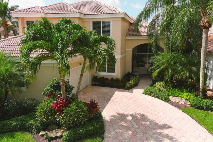 Beautiful ,Rare, Least Expensive ,Upgraded 5BR 4.1BA Pool Home - Beach Home for sale in Boca Raton, Florida on Beachhouse.com