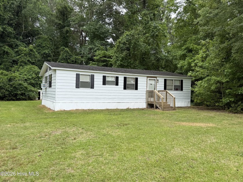 This home offers deeded water access to the Albemarle Sound w a - Beach Home for sale in Edenton, North Carolina on Beachhouse.com