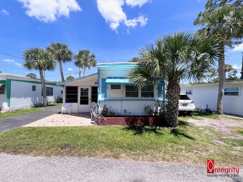 Discover your slice of waterfront paradise in Englewood - Beach Home for sale in Englewood, Florida on Beachhouse.com