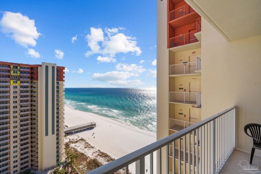 This updated beachfront condo offers a smart and efficient - Beach Condo for sale in Panama City Beach, Florida on Beachhouse.com