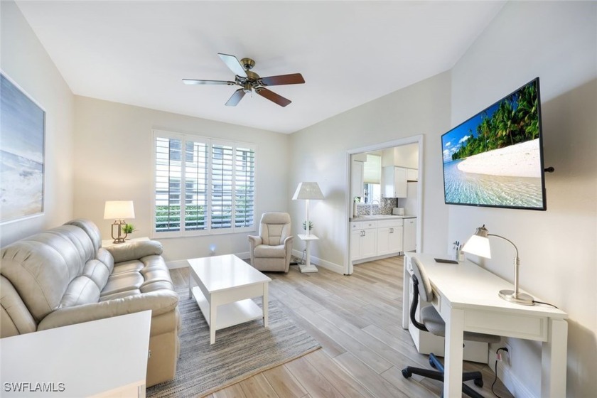 Bundled Golf  *Oxford* , End Unit, 2 bed 2 bath with a LARGE DEN - Beach Condo for sale in Fort Myers, Florida on Beachhouse.com