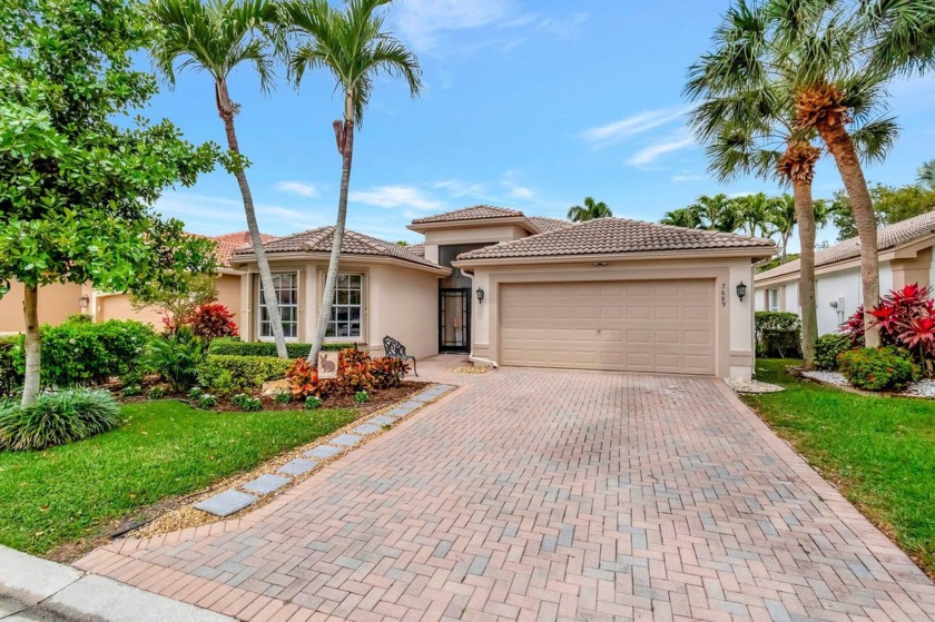 SELLER WILL CREDIT TOWARDS A NEW ROOFThis is a meticulously - Beach Home for sale in Boynton Beach, Florida on Beachhouse.com