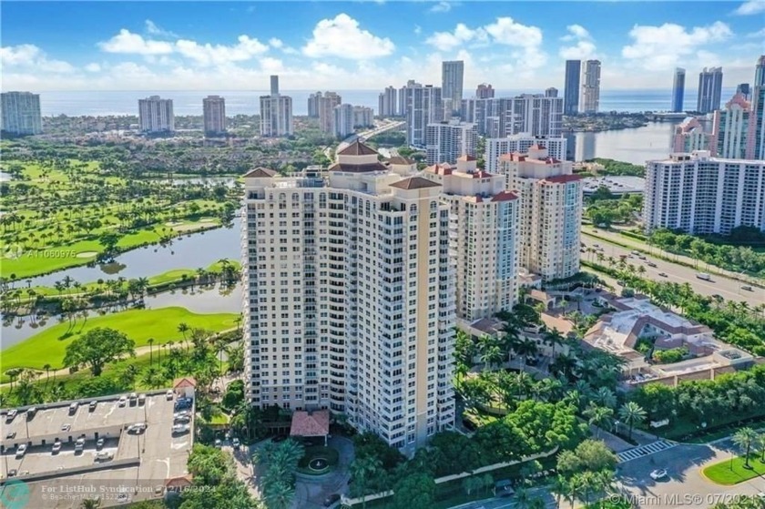 GORGEOUS UNIT AT TURNBERRY ON THE GREEN OVERLOOKING THE CITY OF - Beach Condo for sale in Aventura, Florida on Beachhouse.com