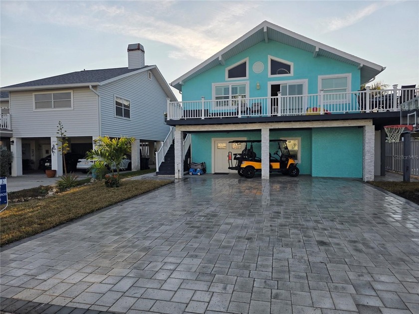 Under contract-accepting backup offers. Beach Living Redefined - Beach Home for sale in Redington Shores, Florida on Beachhouse.com