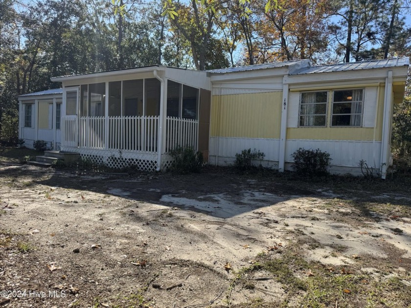 Perfect beach retreat located approximately 12 minutes from - Beach Home for sale in Supply, North Carolina on Beachhouse.com