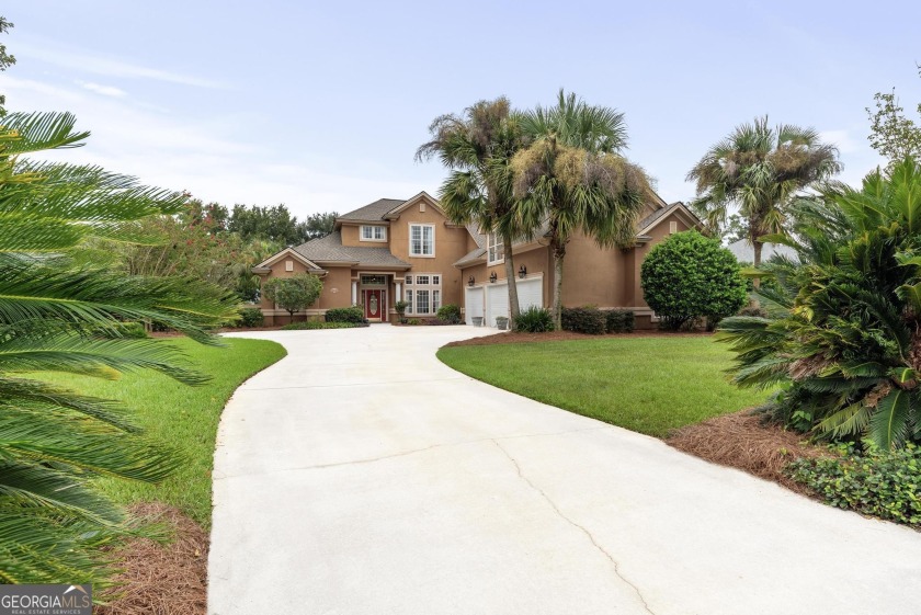 LOCATION AND CONDITION DRAWS YOU TO THIS HUGE LOT ON THE GOLF - Beach Home for sale in Saint Marys, Georgia on Beachhouse.com