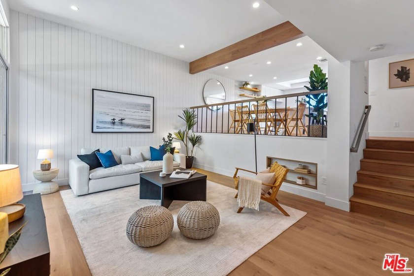 Extensively renovated front facing town home on a cul-de-sac - Beach Townhome/Townhouse for sale in Marina Del Rey, California on Beachhouse.com