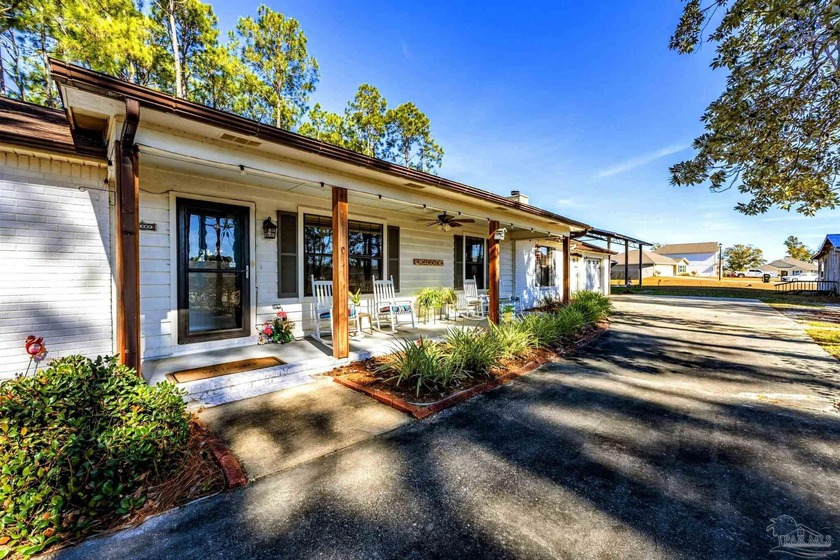 *Coastal Dream Retreat!* Discover your ideal coastal escape in - Beach Home for sale in Lillian, Alabama on Beachhouse.com