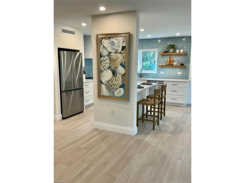 This beautifully remodeled first floor condo offers a perfect - Beach Condo for sale in Naples, Florida on Beachhouse.com