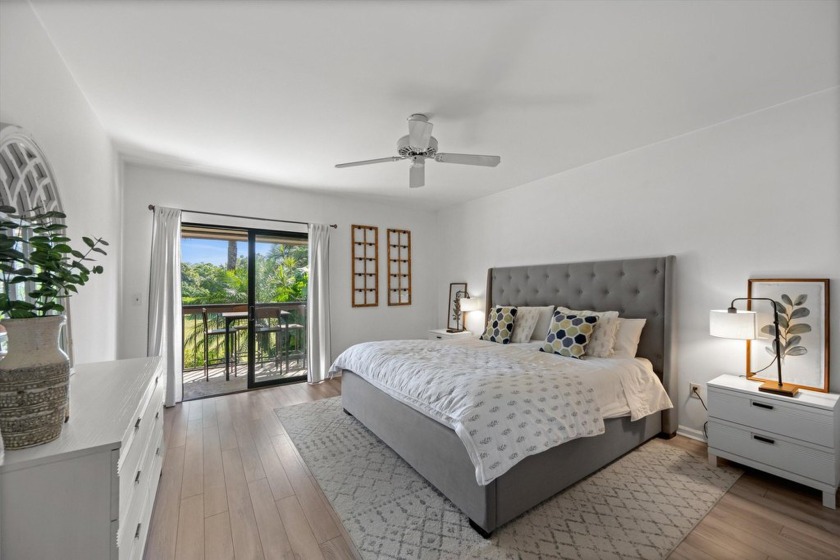 This perfectly appointed 2-bed, 2-bath condo is light, bright - Beach Condo for sale in Wellington, Florida on Beachhouse.com