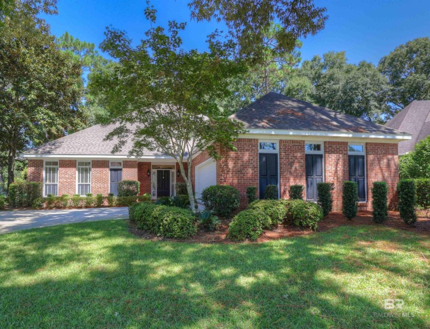Prime Location on Timbercreek Golf Course! This charming patio - Beach Home for sale in Daphne, Alabama on Beachhouse.com
