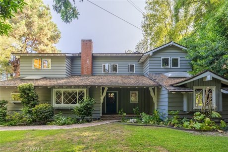 Large Ranch Style Family home on a 20,000+ square foot lot. The - Beach Home for sale in Rancho Palos Verdes, California on Beachhouse.com