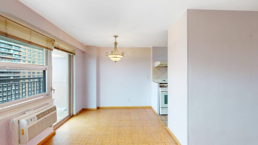 Extremely bright and quite, 2-bedroom, 1.5-bath apartment on the - Beach Condo for sale in Brooklyn, New York on Beachhouse.com