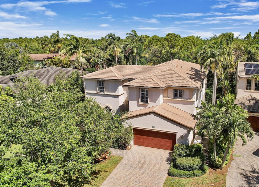 Nestled on one of Evergrene's most sought-after streets, this - Beach Home for sale in Palm Beach Gardens, Florida on Beachhouse.com