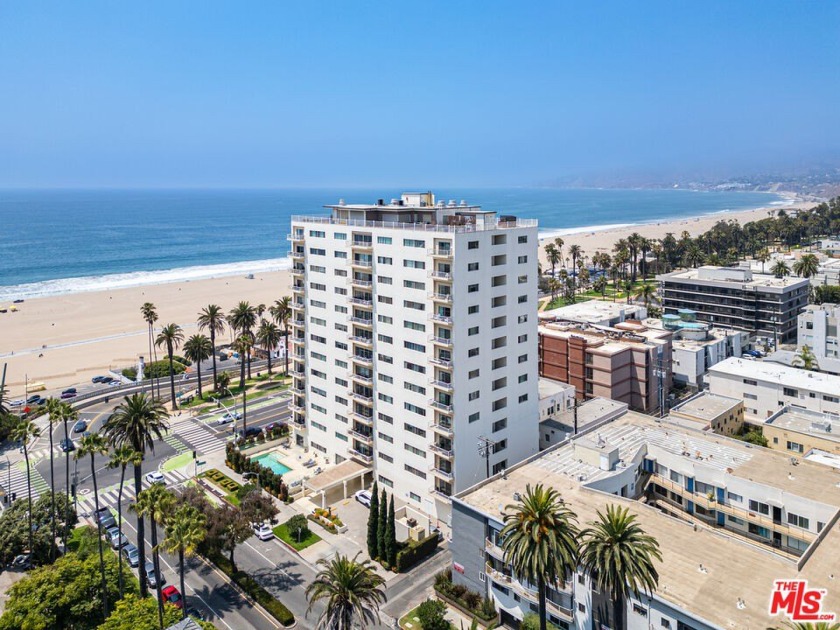 Prime location. Magnificent ocean and city view from every room - Beach Condo for sale in Santa Monica, California on Beachhouse.com