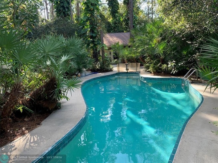 Visualize living in your own serene,nature lovers' paradise in - Beach Home for sale in Jupiter, Florida on Beachhouse.com