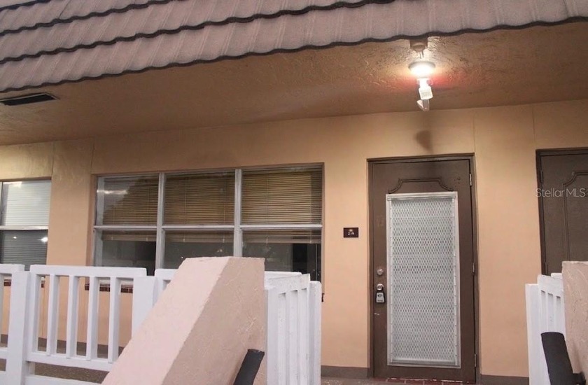 BEAUTIFUL 1/1 UNIT IN SUNRISE LAKES- PHASE 3, 55+ COMMUNITY - Beach Condo for sale in Sunrise, Florida on Beachhouse.com