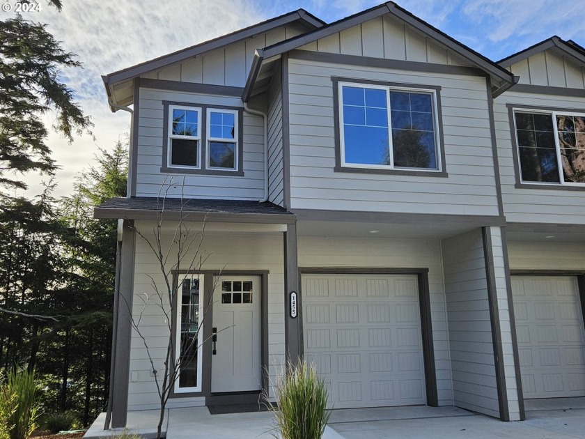 Welcome home to this beautiful & affordable new construction - Beach Home for sale in Lincoln City, Oregon on Beachhouse.com