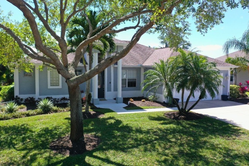 Sophisticated & Updated lakefront 3/2/2 CBS Pool home w major - Beach Home for sale in Vero Beach, Florida on Beachhouse.com