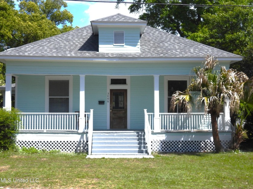 Cute House near Beach, Downtown and Casino.  Freshly  painted - Beach Home for sale in Gulfport, Mississippi on Beachhouse.com