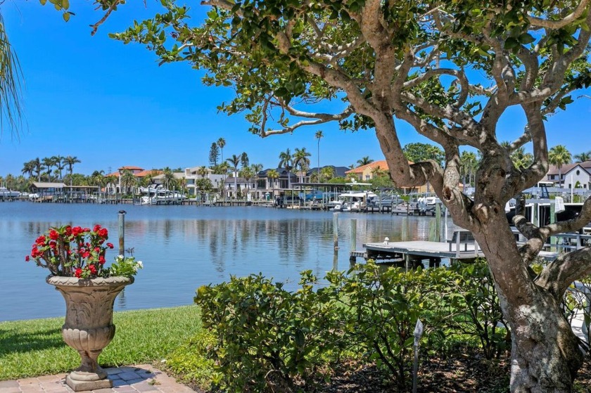 **Iconic Waterfront Estate on Brightwaters Blvd on an Oversized - Beach Home for sale in St. Petersburg, Florida on Beachhouse.com