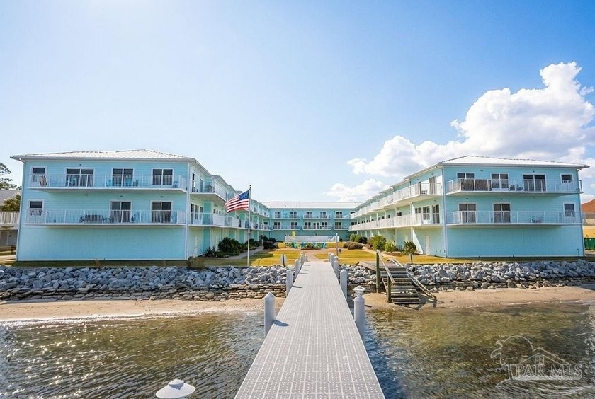 If boating, sunsets, and waterfront living are high on your list - Beach Home for sale in Gulf Breeze, Florida on Beachhouse.com