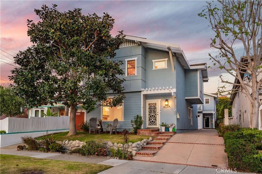 Coastal living just steps from the sand--this quintessential - Beach Townhome/Townhouse for sale in Redondo Beach, California on Beachhouse.com