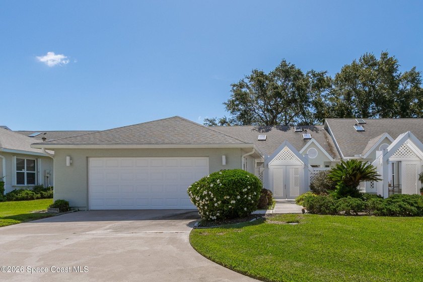 Experience luxury golf course living in the heart of Suntree! - Beach Townhome/Townhouse for sale in Melbourne, Florida on Beachhouse.com