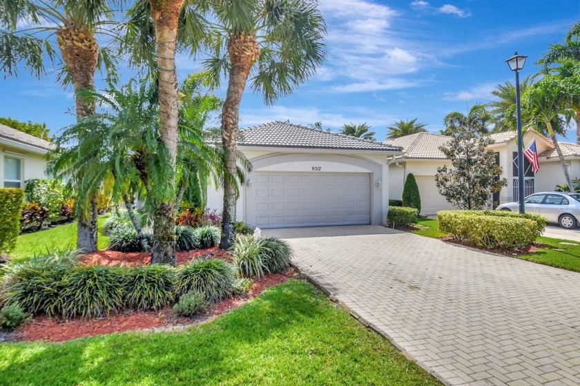 This gorgeous 1,654 sq. ft. home features 3-beds & 2-baths. The - Beach Home for sale in West Palm Beach, Florida on Beachhouse.com