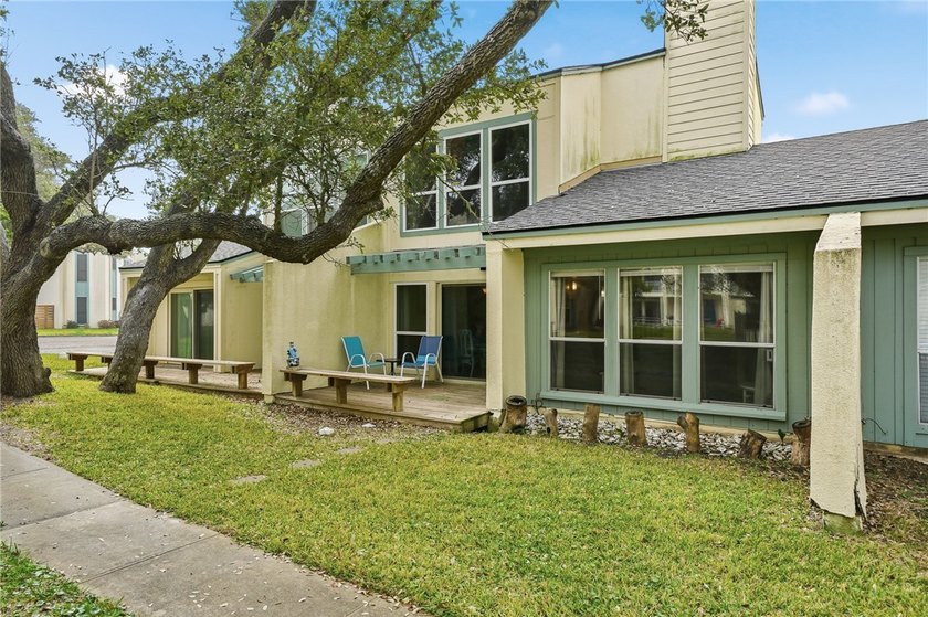 Are you looking for a great condominium to become your coastal - Beach Condo for sale in Rockport, Texas on Beachhouse.com