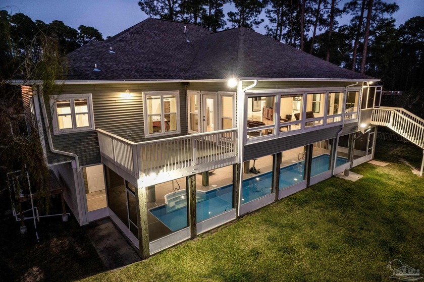 Beautiful 4 bedroom 3 bath 3,305 sqft home quietly situated at - Beach Home for sale in Milton, Florida on Beachhouse.com