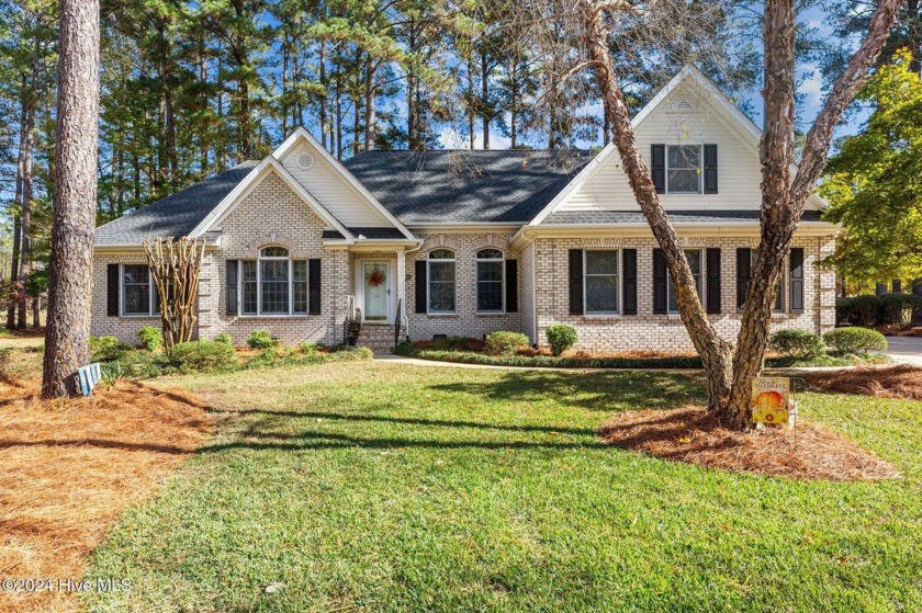 Welcome to this custom 4-bedroom, 3-bathroom golf course home - Beach Home for sale in Chocowinity, North Carolina on Beachhouse.com