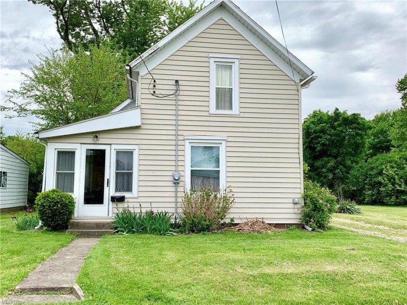 Looking for a property close to Lake Erie to park a boat and - Beach Home for sale in Conneaut, Ohio on Beachhouse.com