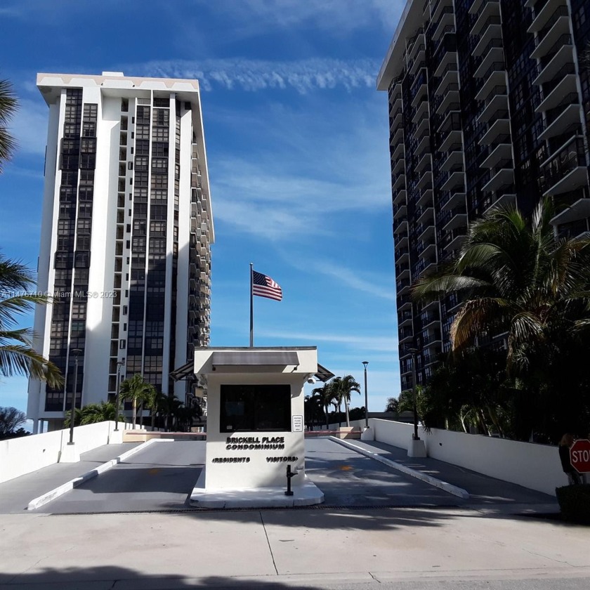 Additional space in BP!
Air Conditioned extra space for your - Beach Condo for sale in Miami, Florida on Beachhouse.com