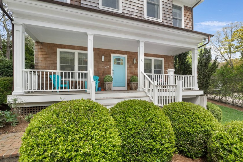 Just minutes from Southampton Village and the ocean beaches - Beach Home for sale in Southampton, New York on Beachhouse.com