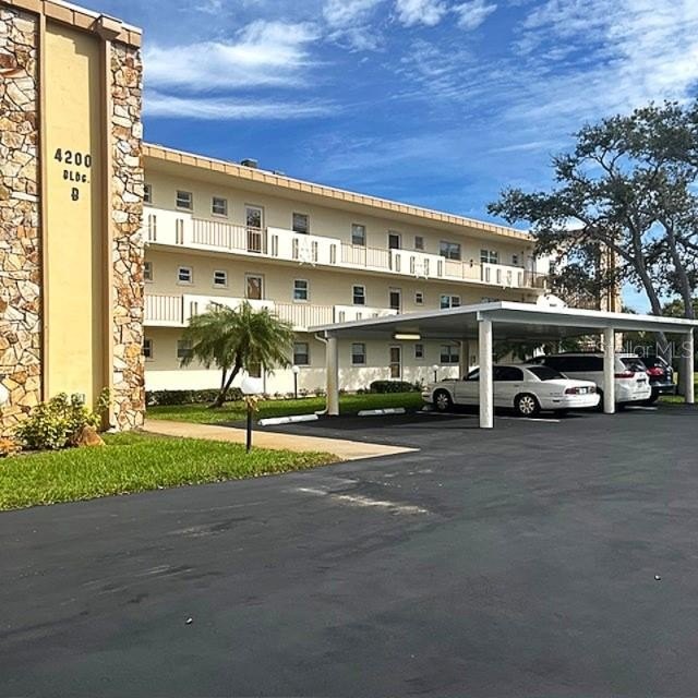 Welcome to Ironwood First!  This bright and spacious 2 bedroom - Beach Condo for sale in Bradenton, Florida on Beachhouse.com