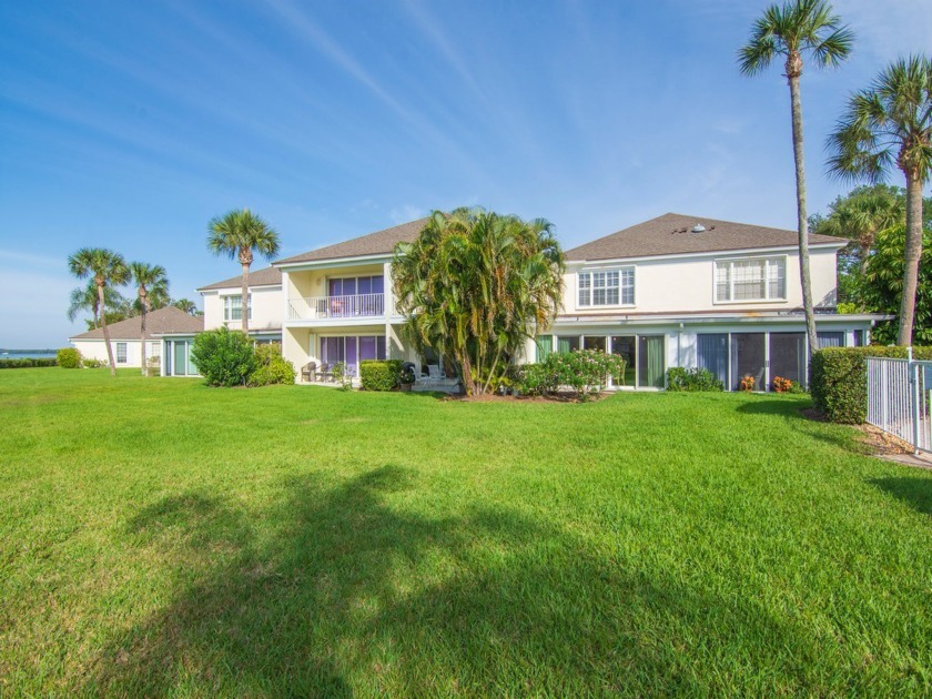 Lovely updated 3/3 with 1st floor bedroom; located a stone's - Beach Home for sale in Vero Beach, Florida on Beachhouse.com