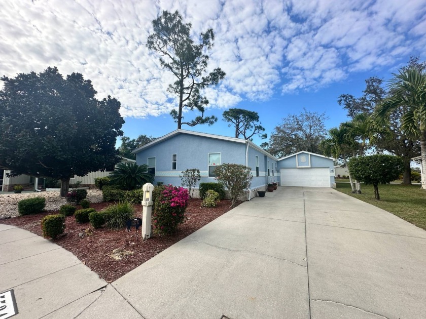 Beautiful stucco home on a quiet cul de sac. Tastefully updated - Beach Home for sale in North Fort Myers, Florida on Beachhouse.com