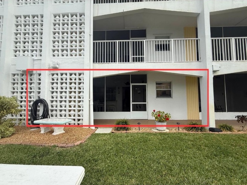 Beautifully remodeled 1/1 condo in North Palm Beach, located on - Beach Condo for sale in North Palm Beach, Florida on Beachhouse.com