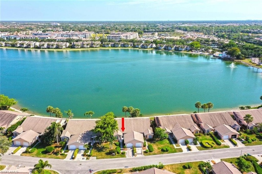 COMPLETELY RENOVATED LAKESIDE VILLA WITH EXPANSIVE SOUTHERN - Beach Home for sale in Naples, Florida on Beachhouse.com