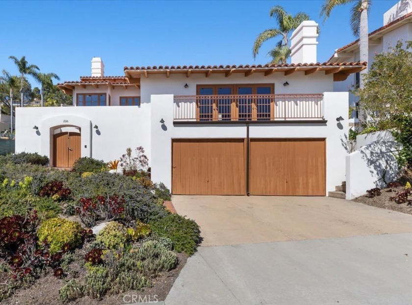Imagine stepping into a private courtyard to your luxurious - Beach Home for sale in Palos Verdes Estates, California on Beachhouse.com
